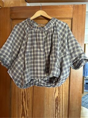 Covet Gray and Cream Plaid Short-Sleeve Top